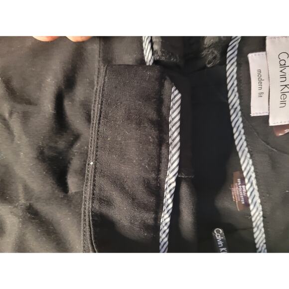 Calvin Klein Black Slacks Back and Front Pockets Sz 4 - Picture 3 of 6